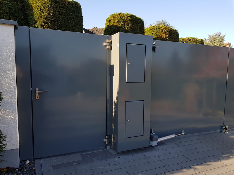 Referenzprojekt Tor beziehungsweise Toranlage aus Metall (6)